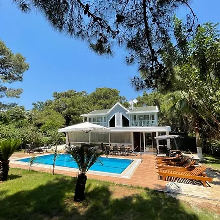 Villa Very Special 6 Bdr Great For Family Reunions Antalya