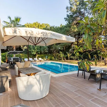 Very Special 6 Bdr Great For Family Reunions Villa Antalya