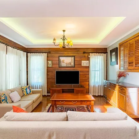 Very Special 6 Bdr Great For Family Reunions Villa Antalya
