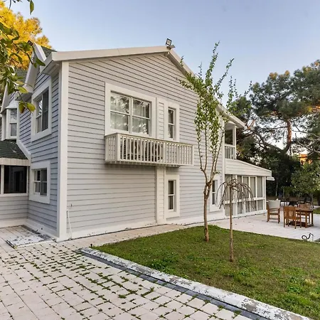 Very Special 6 Bdr Great For Family Reunions Villa Antalya