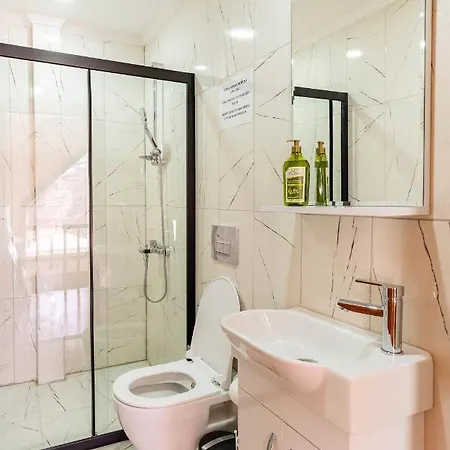 Very Special 6 Bdr Great For Family Reunions